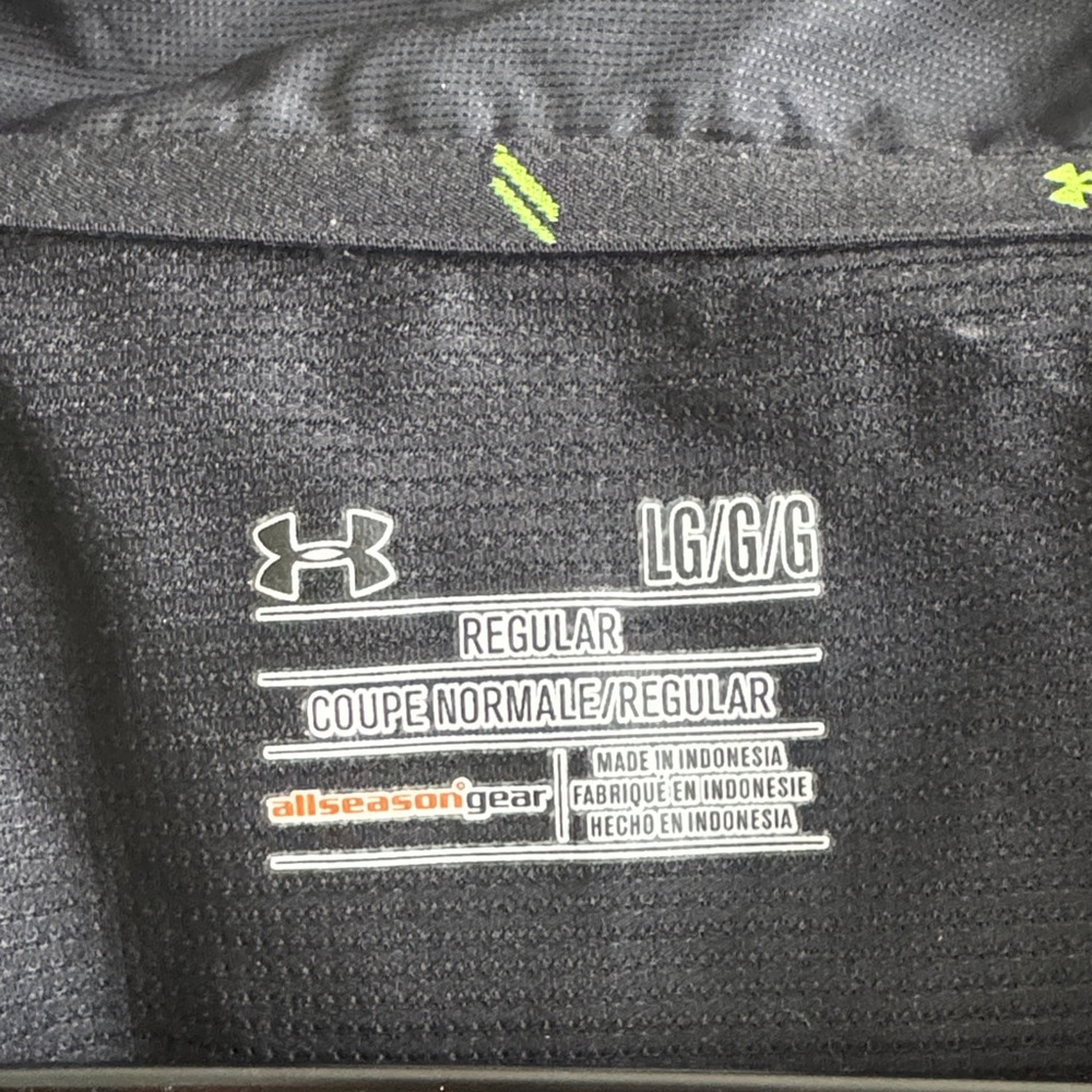 Under Armour Men's Jacket with Neon Highlights - Picture 3 of 4